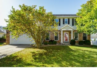 1119 Wildflower Ln, Saint Charles, MO