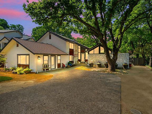 5th image of 215 Wykoff Drive