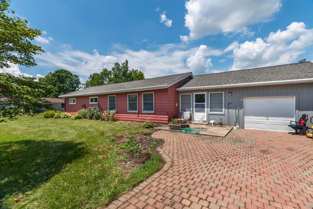 Real estate listing image
