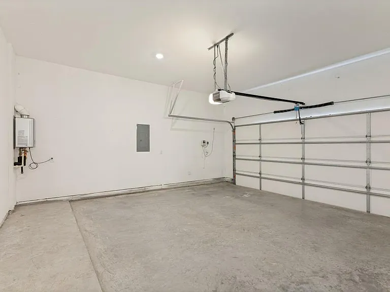 4265 Watson Way — Photo 35