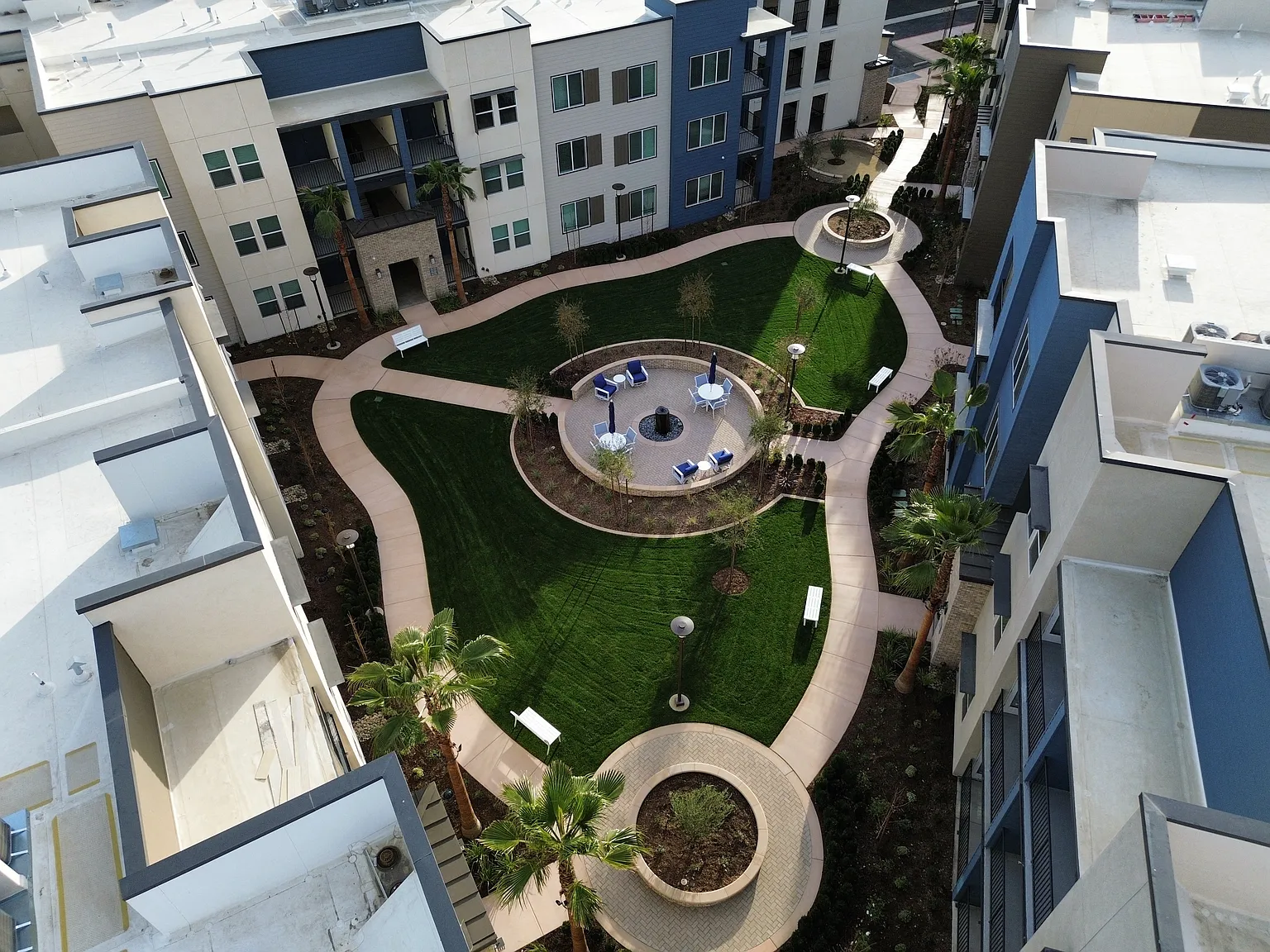 Westbury Apartments — Photo 3