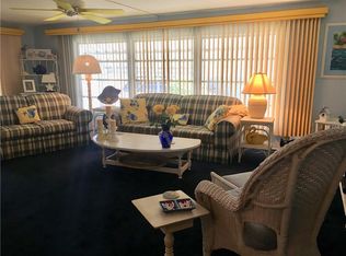 82 S Buena Vista Ave, Englewood, FL 34223