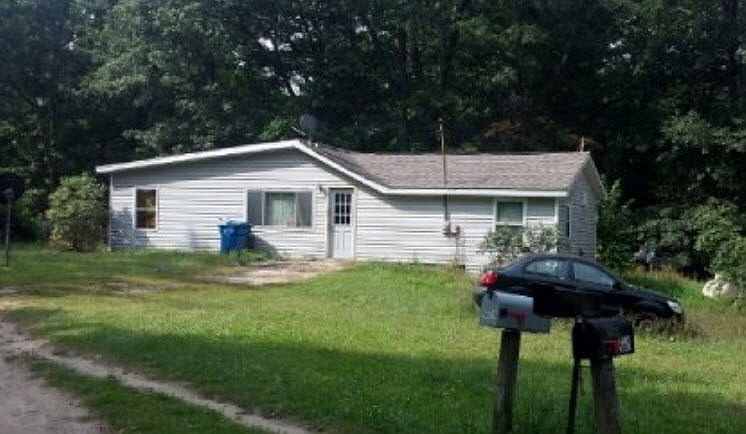 2nd image of 6601 Robin Dr