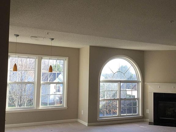 3rd image of 631 Mill Pond Ct
