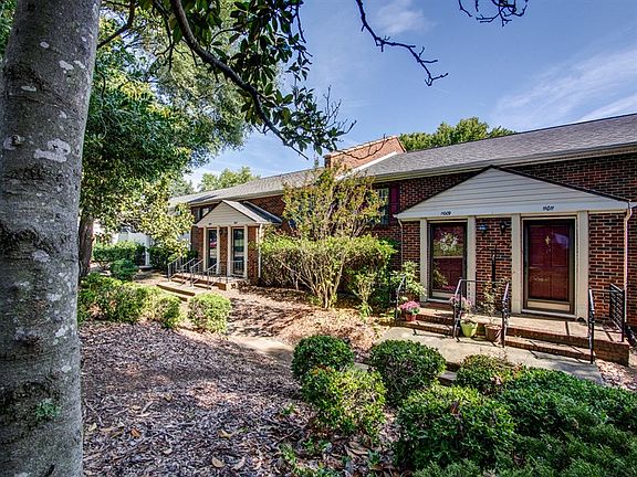 3rd image of 11009 Hunter Trail Ln
