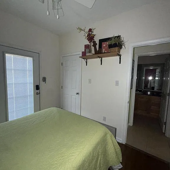 1131 Century Oaks Dr #C — Photo 33