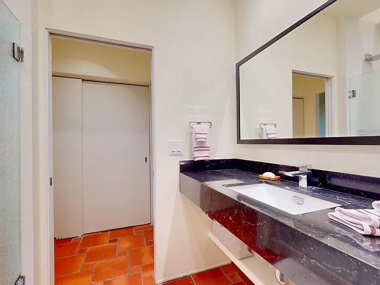 1st Floor aster Bath