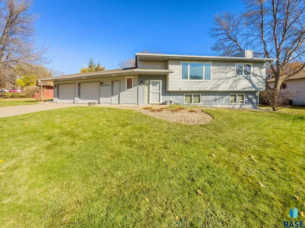 2600 S Judy Ave, Sioux Falls, SD 57103