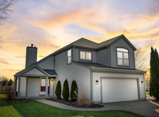 1213 Thrush Ln, Waukesha, WI 53189