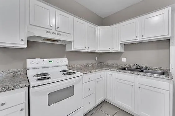 4628 Washington Square Dr #1 — Photo 2