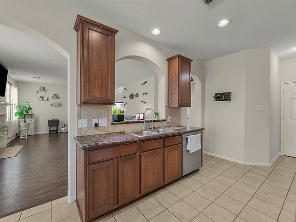 4th image of 13615 Northpointe Ridge Ln