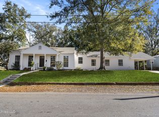 256 Graham Ave, Biloxi, MS 39530