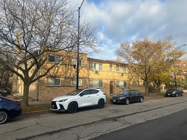 1401 W Warner Ave APT 2D, Chicago, IL 60613