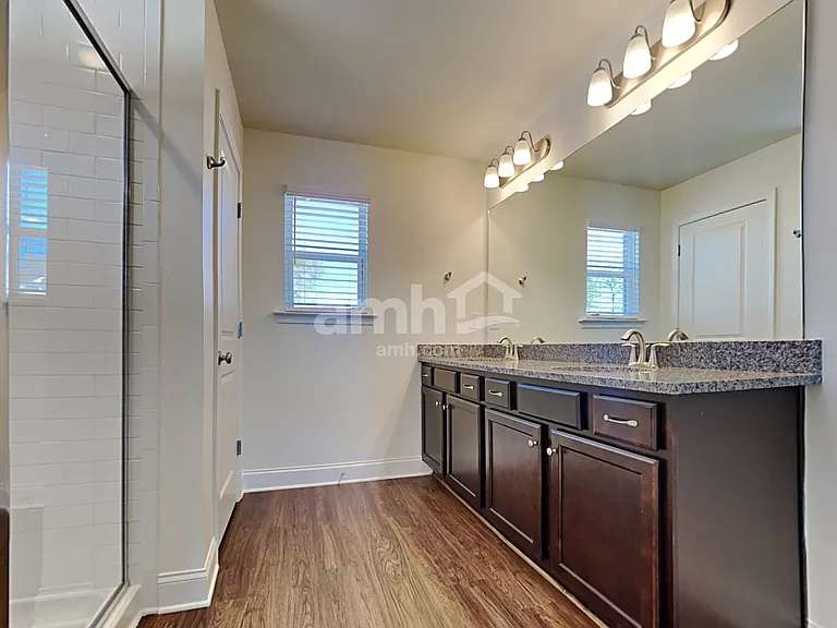 201 Rivulet Dr — Photo 16