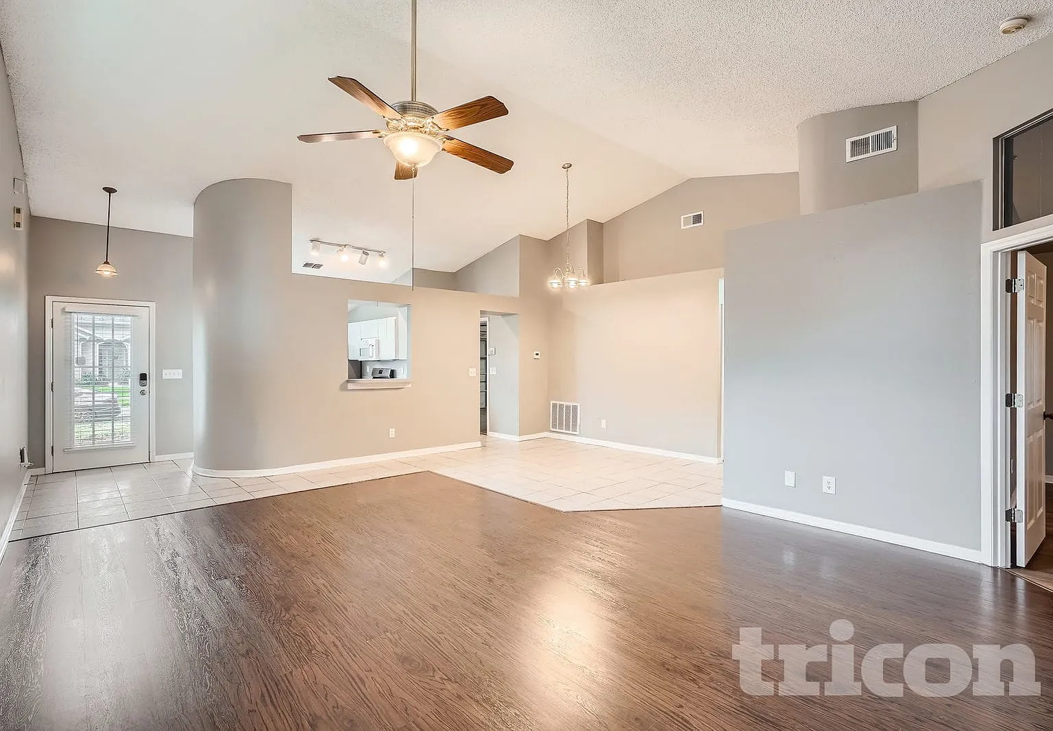 5813 Erhardt Dr Riverview FL — Photo 2