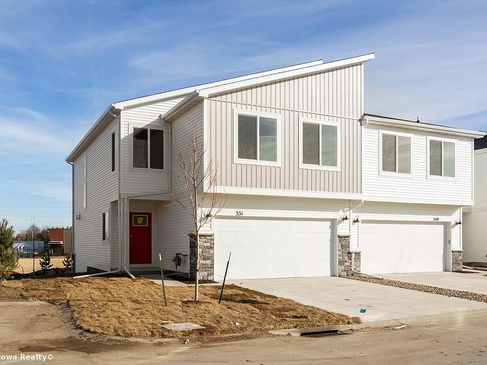 1st image of 351 NE Mink Dr