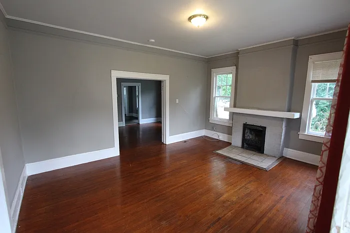2 bed, 1.0 bath, 1580 sqft, $1,400 — Photo 2