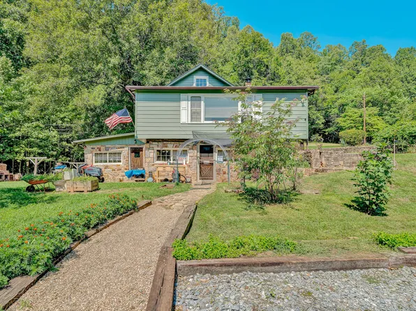 66 Najjum Ln, Roanoke, VA 24019