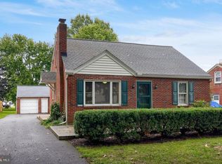 2249 Manor Ridge Dr, Lancaster, PA 17603