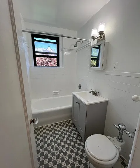 9 Greenridge Ave #C8 — Photo 6