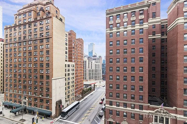 Rented by Halstead Real Estate | media 22