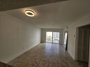 677 NE 24th St APT 507, Miami, FL 33137