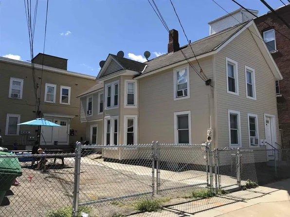 38 Central St, Nashua, NH 03060