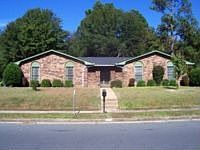 1st image of 3913 Lincoln Green Dr