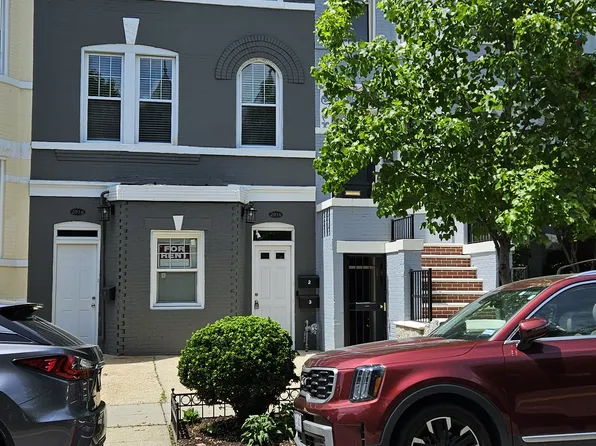 2016 1st St NW, Washington, DC