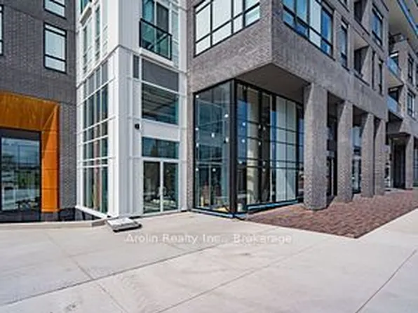 3005 Pine Glen Rd #403, Oakville, ON L6M 4C1