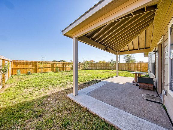 5th image of 9202 Camelia Crest Ln