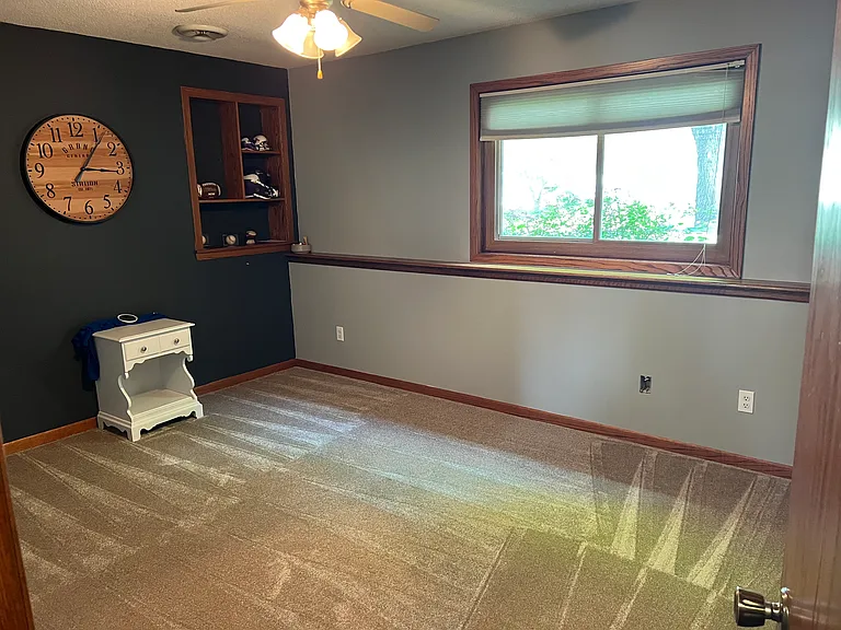 Eagle Crest Dr — Photo 11
