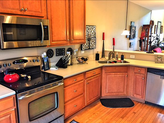 5th image of 114 Winding River Dr