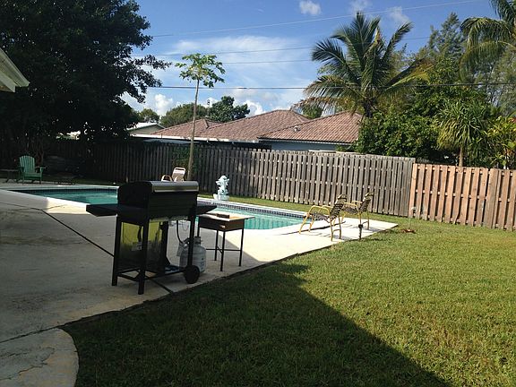 3rd image of 5031 NE 23rd Ave