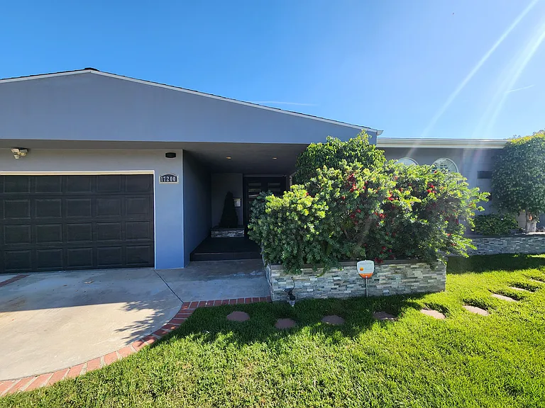 17200 Willard St — Photo 54