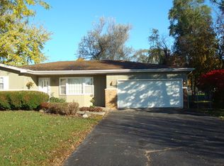 108 Bay Rd, McHenry, IL 60051