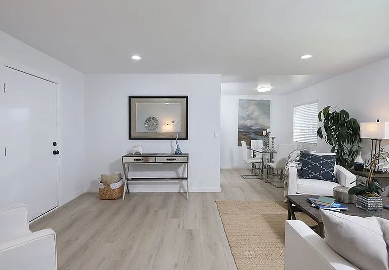 655 Ivy St #2 — Photo 3