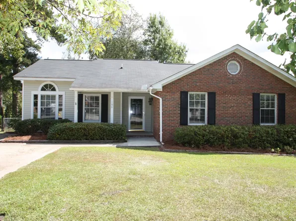 104 Dryden Ct, West Columbia, SC 29170
