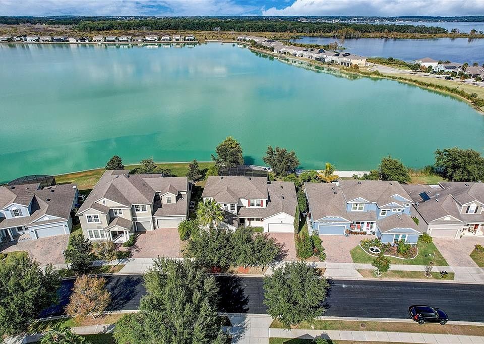 1st image of 565 BLUE CYPRESS DRIVE