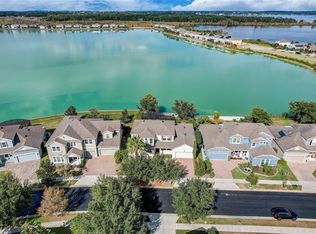 565 Blue Cypress Dr, Groveland, FL 34736