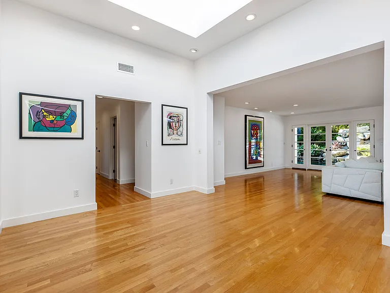 341 Surfview Dr — Photo 5