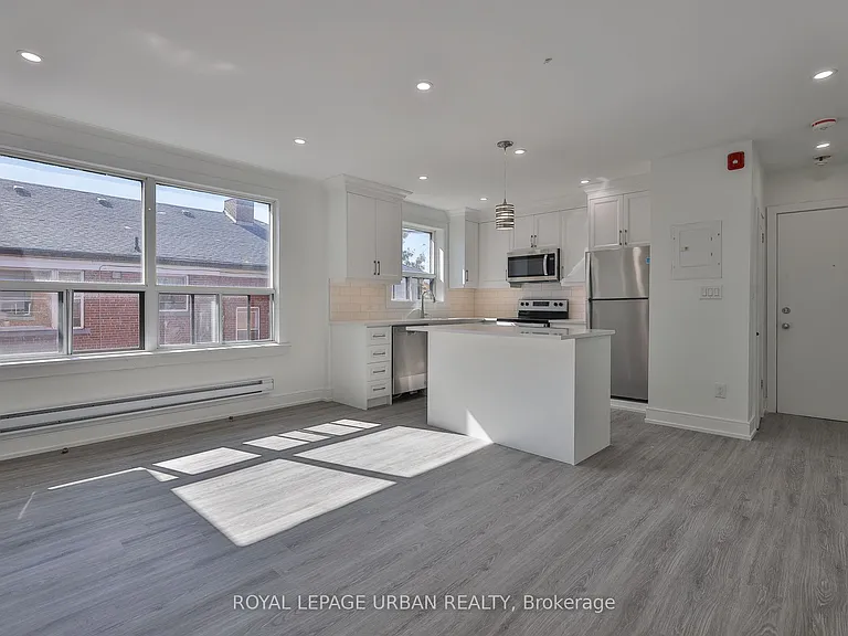 2841 Keele St #7 — Photo 2