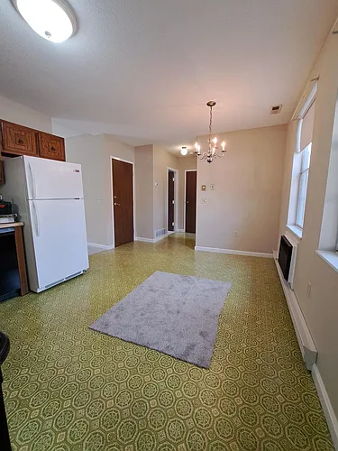 31 Clinton St Photo 1