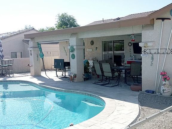 3rd image of 3832 Chesapeake Blvd