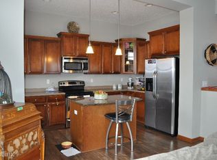 5011 Ross Ln, Rockford, MN 55373