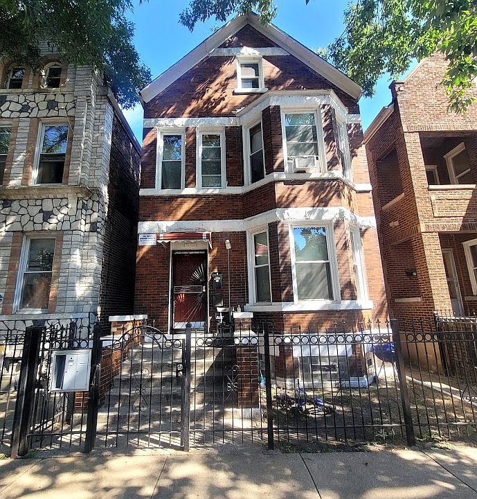 1st image of 8313 S Brandon Ave #1