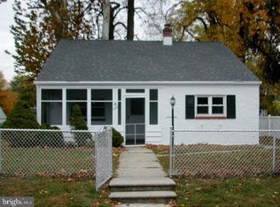 232 S Maple Ave, Woodbury, NJ 08096