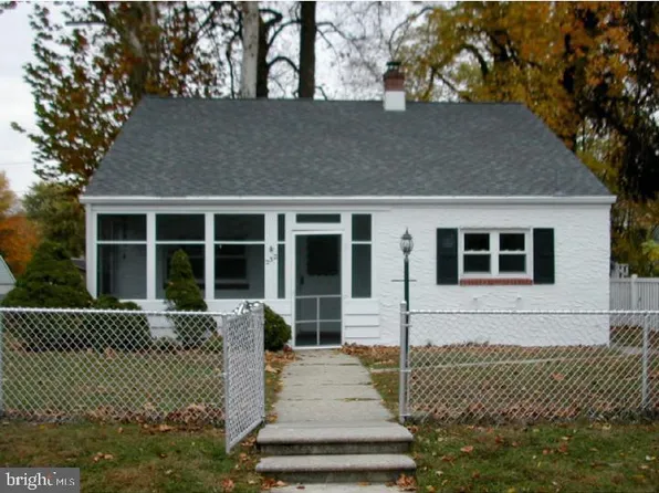 232 S Maple Ave, Woodbury, NJ 08096