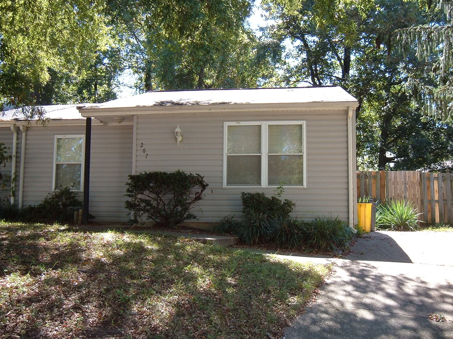 267 Greenleaf Cir photo 1