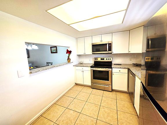 5th image of 400 18th St APT M7